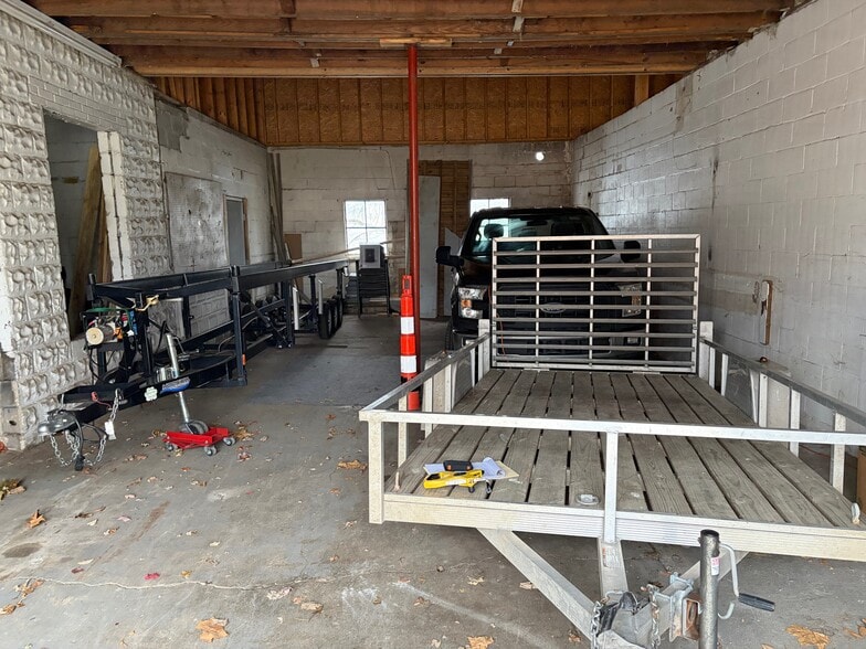 More Photos Of 112 Mill St, Linden Warehouse For Sale