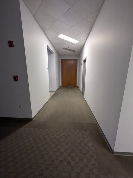 More Photos Of 2800 Duncan Rd, Lafayette Manufacturing For Lease