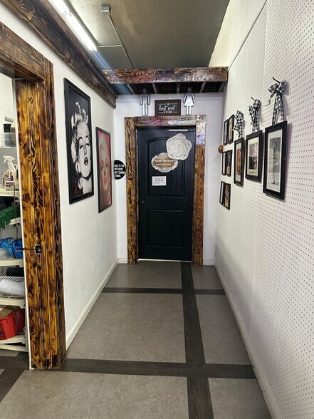 More Photos Of 10 S Main St, Fillmore Restaurant For Sale