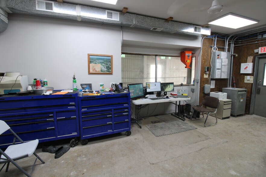 More Photos Of 107 8th Ave SW, Kasson Specialty For Sale