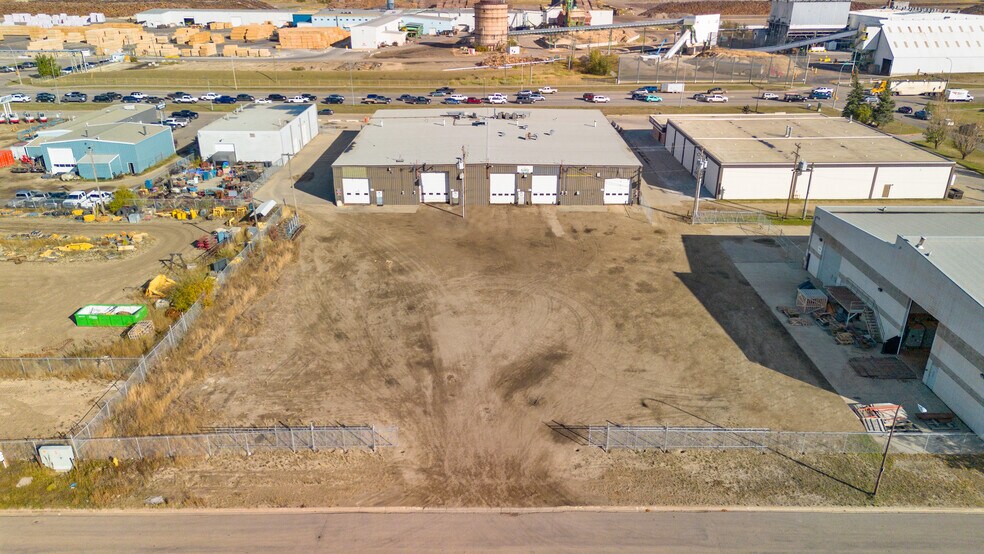 More Photos Of 9026 108 St, Grande Prairie Industrial For Lease
