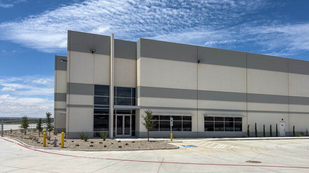 Primary Photo Of 11750 Gateway Blvd E, Socorro Distribution For Lease