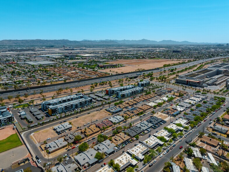More Photos Of 4121 E Moreland St, Phoenix Apartments For Sale