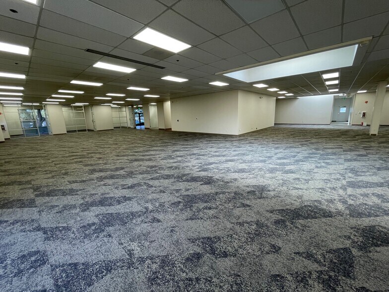 More Photos Of 635 Vaqueros Ave, Sunnyvale Flex For Sale