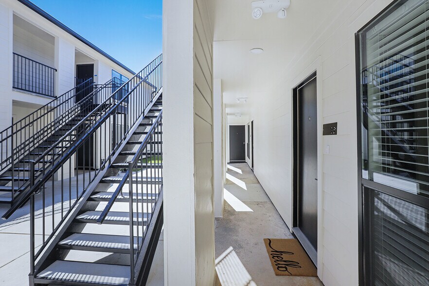 More Photos Of 4380 Mohican Prescot Crossover, Baton Rouge Apartments For Sale
