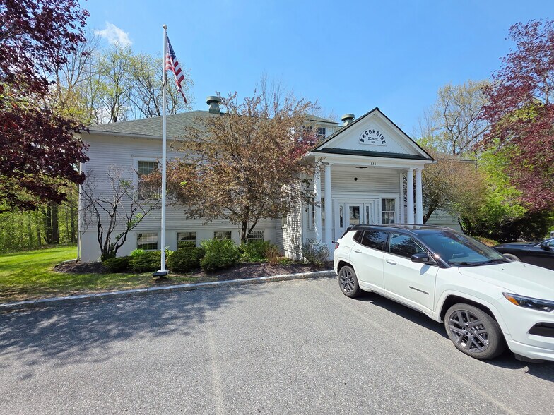 Primary Photo Of 338 E Montpelier Rd, Barre Town Office For Sale