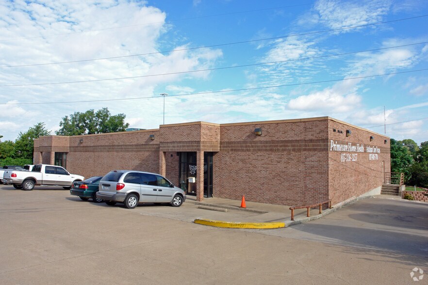 More Photos Of 500 8th Ave, Fort Worth Medical For Lease