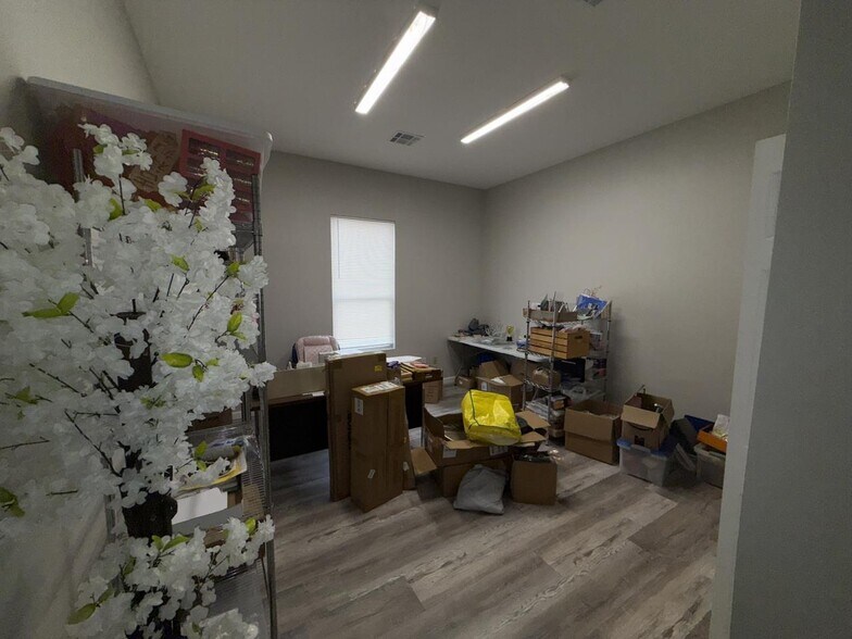 More Photos Of 4953 Big Lake, Lake Charles Office For Sale