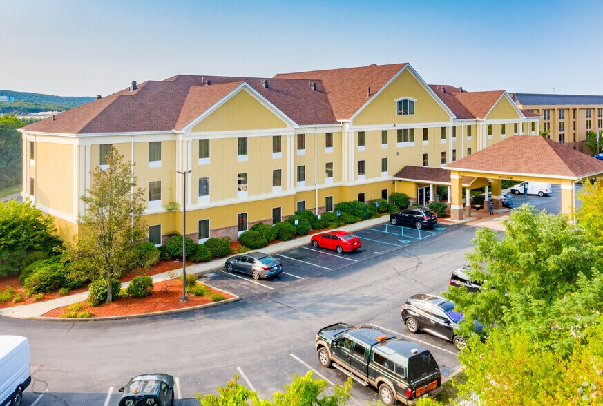 Primary Photo Of 44 Montage Mountain Rd, Moosic Hotel For Sale