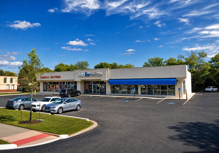 More Photos Of 5725-5727 S La Grange Rd, La Grange Freestanding For Lease