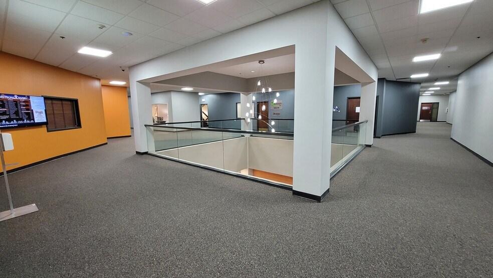 More Photos Of 222 3rd Ave SE, Cedar Rapids Office For Lease