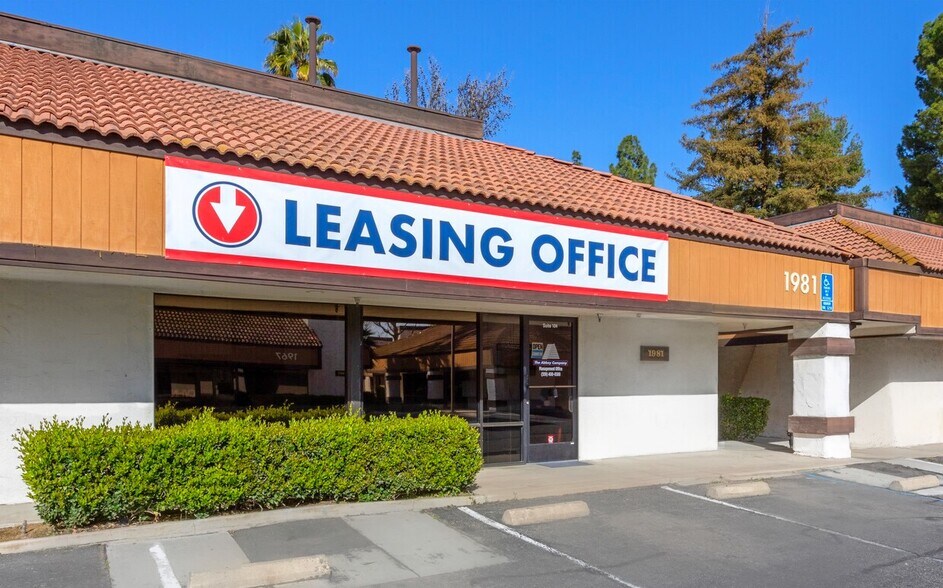 More Photos Of 1981 N Gateway Blvd, Fresno Unknown For Lease