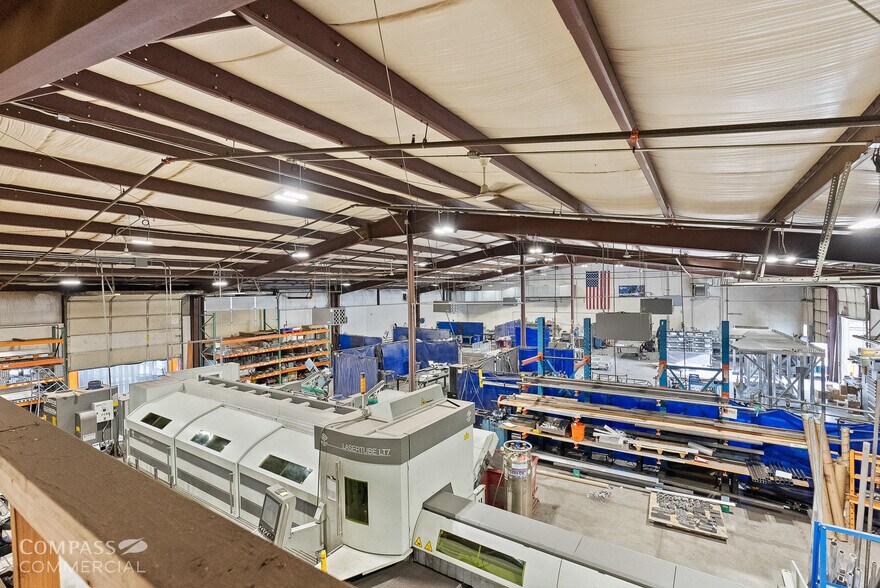 More Photos Of 20676 Carmen Loop, Bend Warehouse For Sale