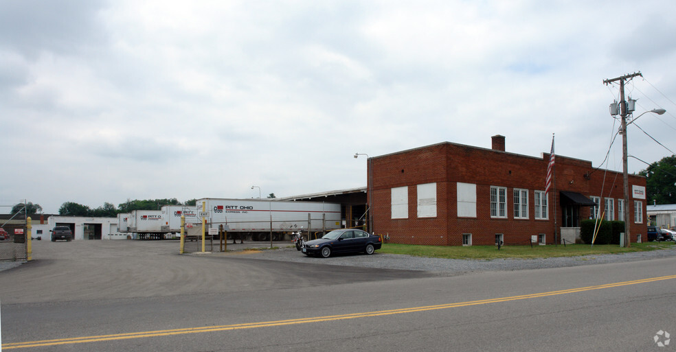 Primary Photo Of 1512 Plantation Rd, Roanoke Truck Terminal For Lease