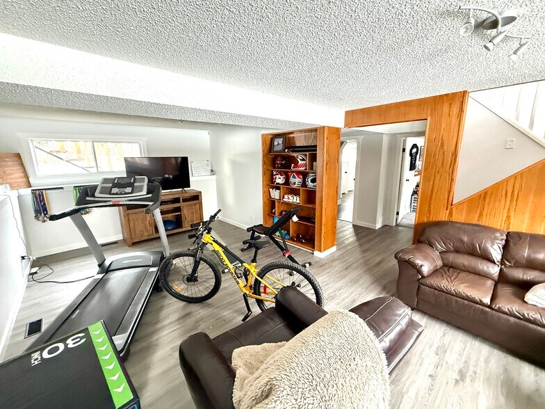 More Photos Of 28045 Township Road 384, Red Deer County Industrial For Sale