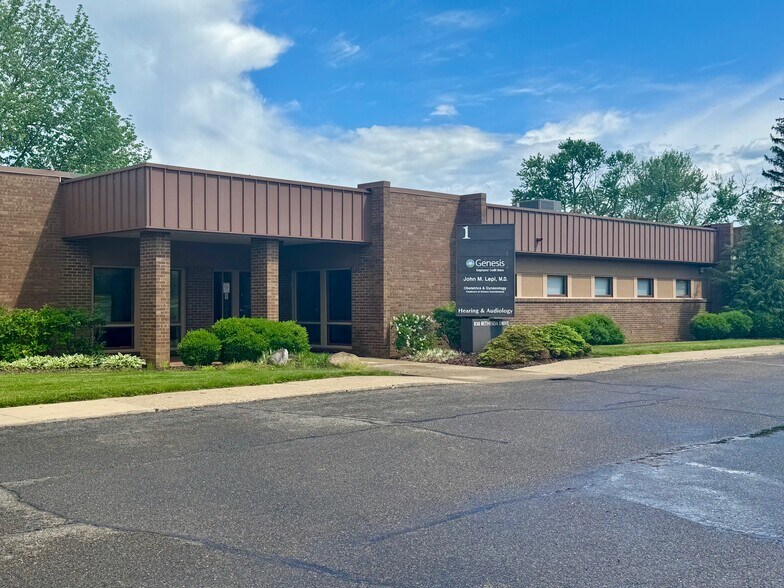More Photos Of 830 Bethesda Dr, Zanesville Medical For Lease