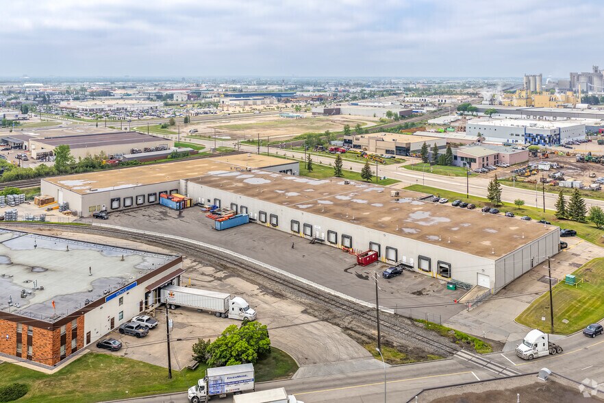 More Photos Of 12719 149 St NW, Edmonton Warehouse For Sale