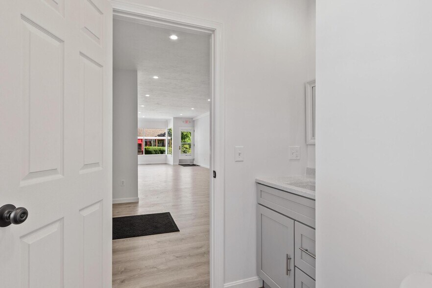 More Photos Of 158 Fairhaven Rd, Worcester Storefront Retail Residential For Sale
