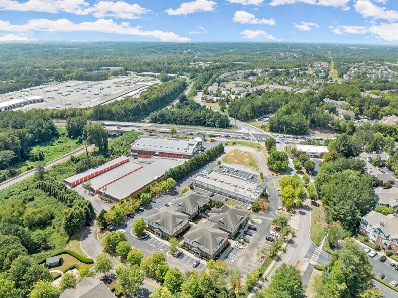 More Photos Of 950 Scales Rd, Suwanee Medical For Lease