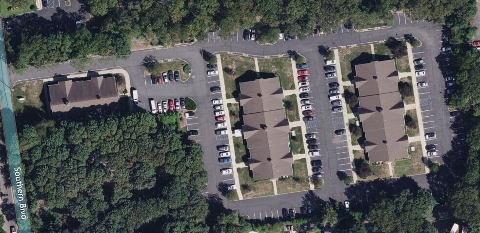 More Photos Of 57 Southern Blvd, Nesconset Unknown For Lease