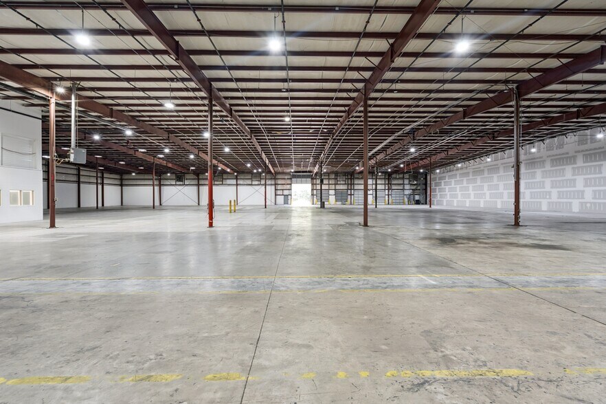 More Photos Of 5101 Coosaw Creek Blvd, North Charleston Manufacturing For Lease