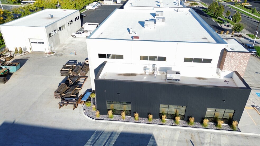 More Photos Of 2208 W 700 S, Springville Light Manufacturing For Sale