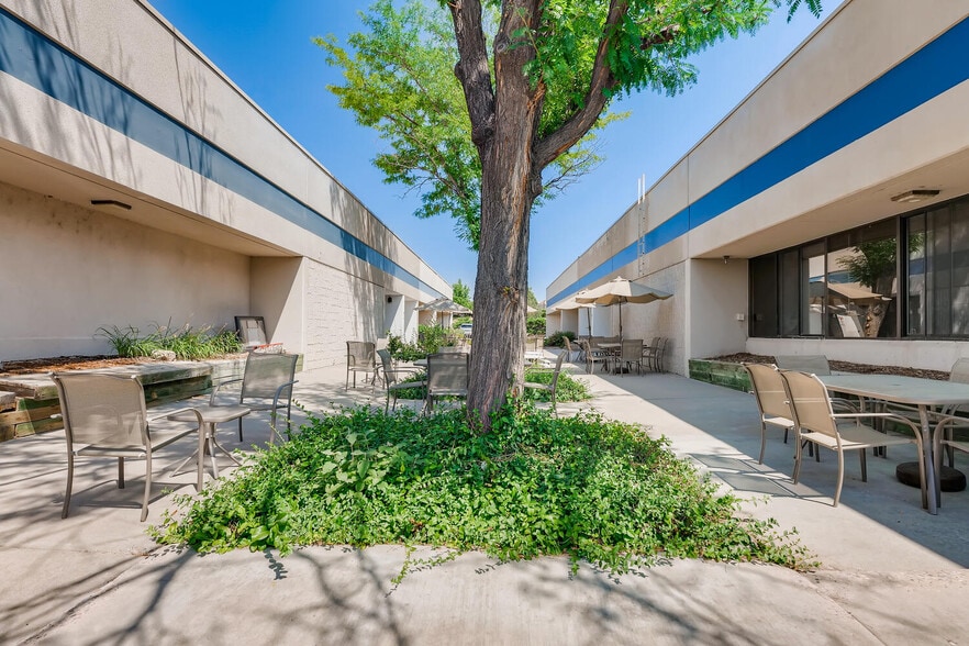 More Photos Of 7070 S Tucson Way, Englewood Flex For Lease