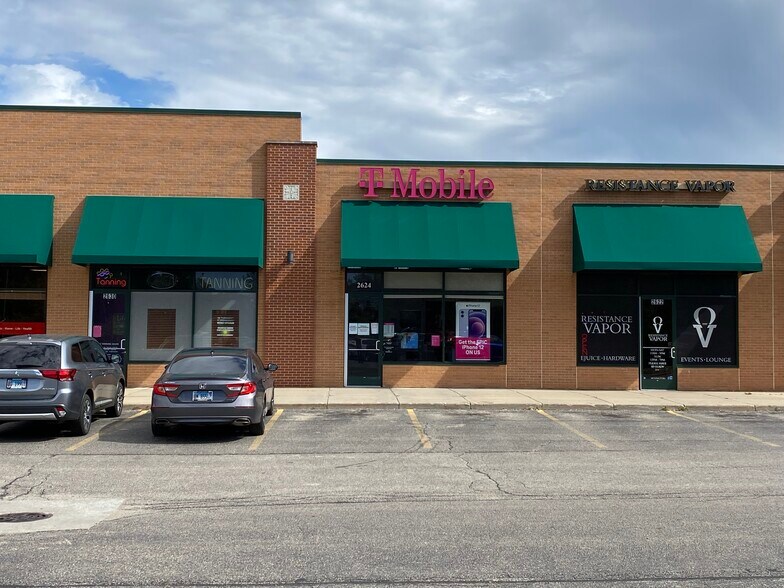 More Photos Of 2616-2640 Schaid Ct, McHenry General Retail For Lease