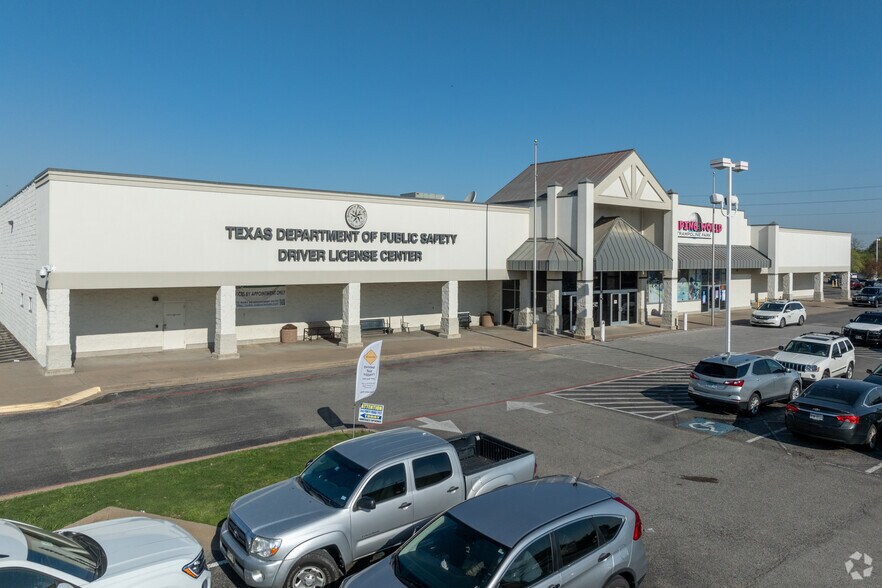 More Photos Of 1430-1524 Northwest Hwy, Garland Unknown For Lease