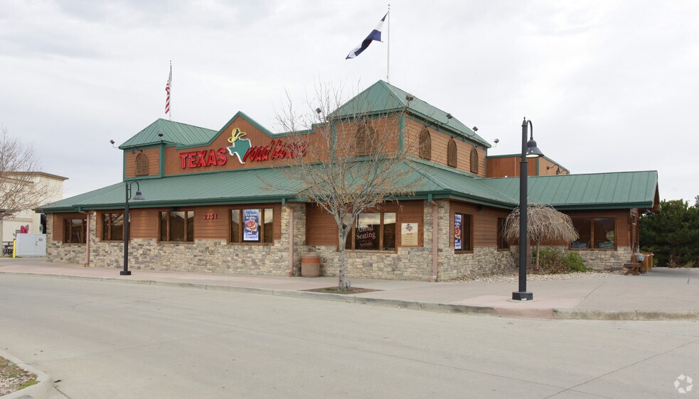 More Photos Of 2301 Clover Basin Dr, Longmont Unknown For Lease