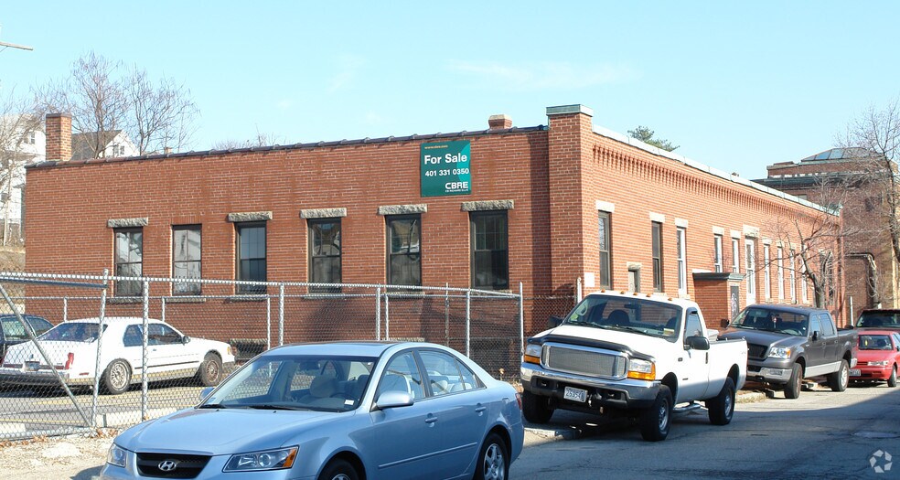 More Photos Of 235-241 W Park St, Providence Warehouse For Lease