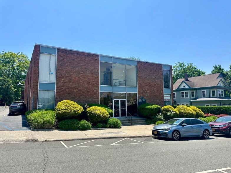 Primary Photo Of 44 Elm St, Huntington Office For Sale