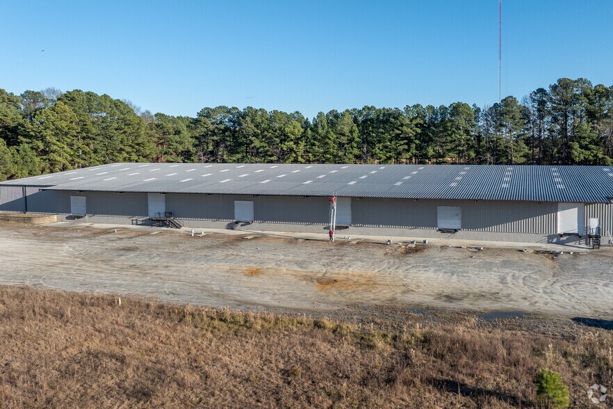 More Photos Of 1730 Five Points Ln, Fuquay Varina Warehouse For Lease