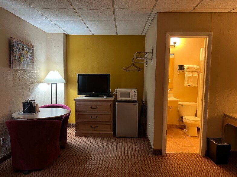 More Photos Of 1614 Antique City Dr, Walnut Hotel For Sale