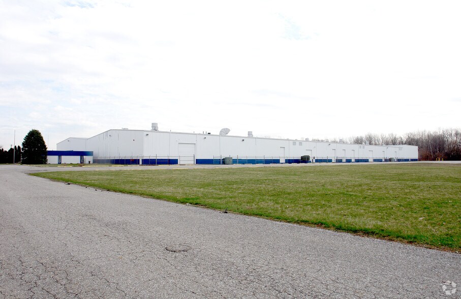 More Photos Of 500 N Rangeline Rd, Morristown Manufacturing For Sale