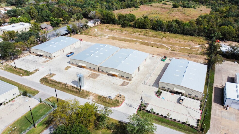 More Photos Of 3406 Longhorn Dr, Houston Warehouse For Lease