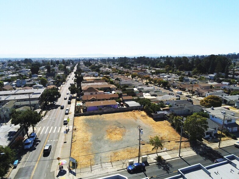 More Photos Of 3055 35th Ave, Oakland Land For Sale