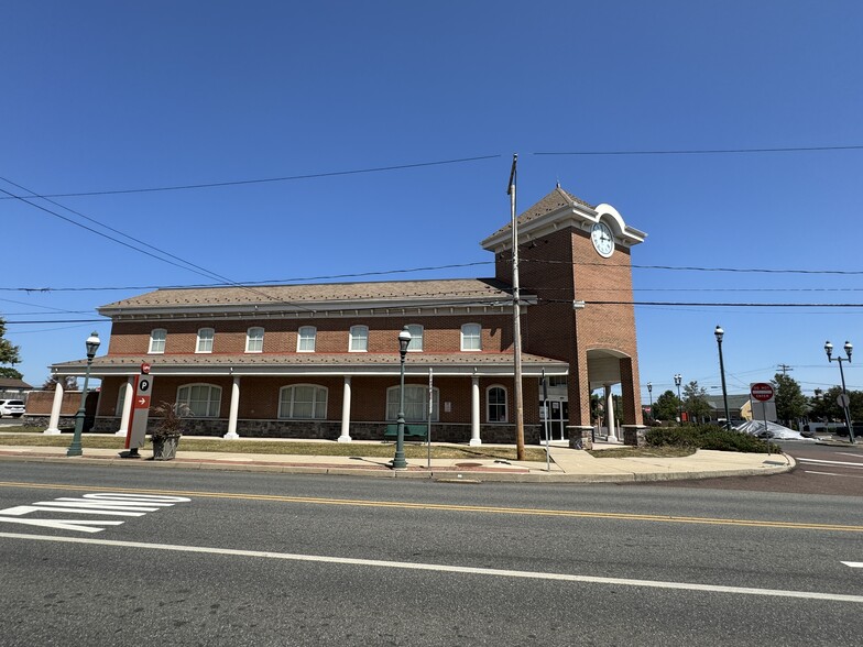 More Photos Of 350 Main St, Pennsburg Drugstore For Lease