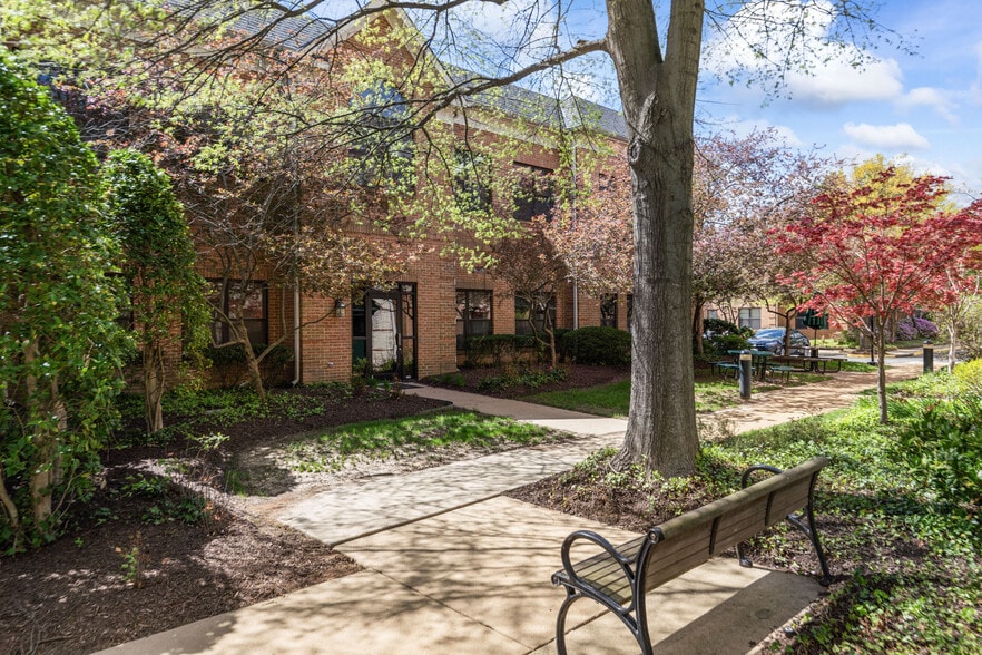 More Photos Of 6408 Grovedale Dr, Franconia Medical For Sale