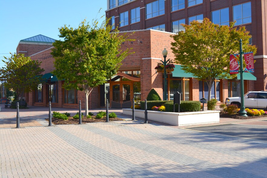 More Photos Of 705 Mariners Row, Newport News Freestanding For Lease