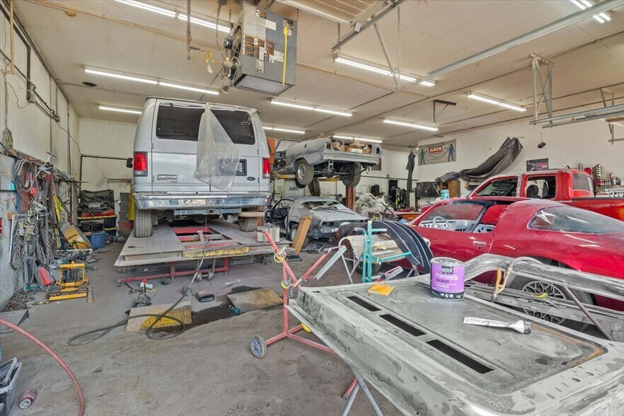 More Photos Of 13780 S Macksburg Rd, Molalla Service For Sale