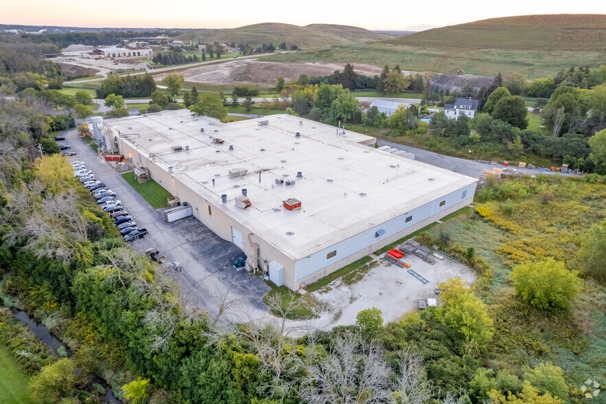 More Photos Of W139N9499 State Highway 145, Menomonee Falls Manufacturing For Sale