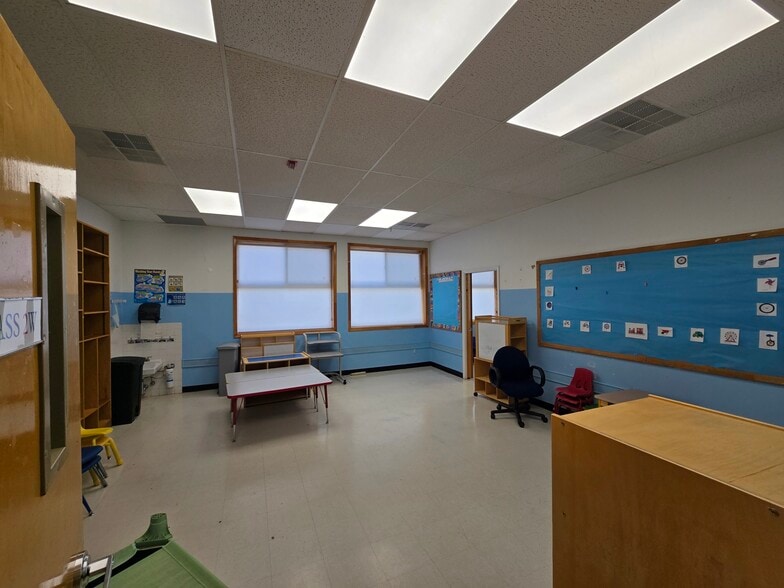 More Photos Of 80 Woodrow Rd, Staten Island Daycare Center For Lease
