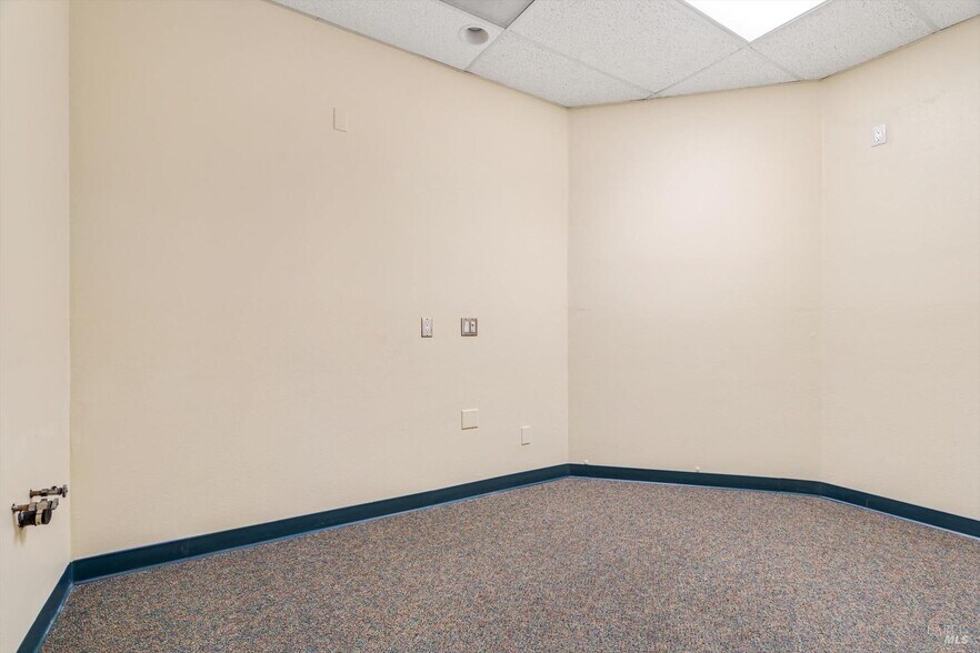 More Photos Of 1370 Medical Center Dr, Rohnert Park Medical For Sale