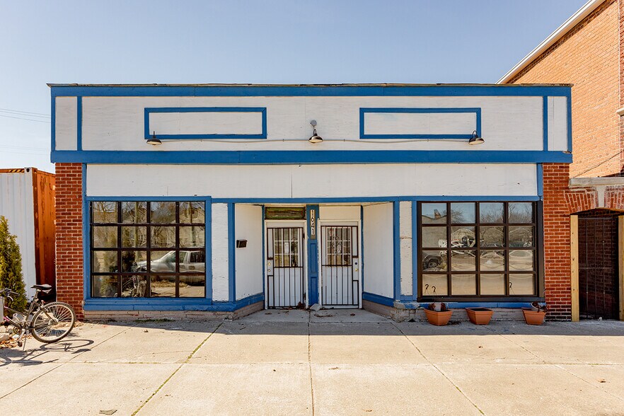 More Photos Of 14820-14840 Kercheval St, Detroit Storefront Retail Office For Sale