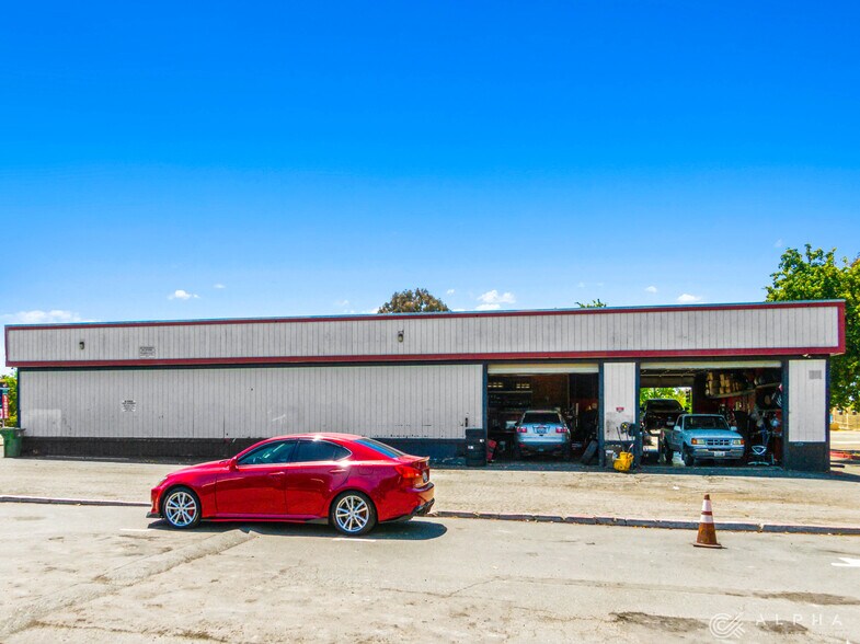 More Photos Of 42240 Fremont Blvd, Fremont Auto Repair For Lease