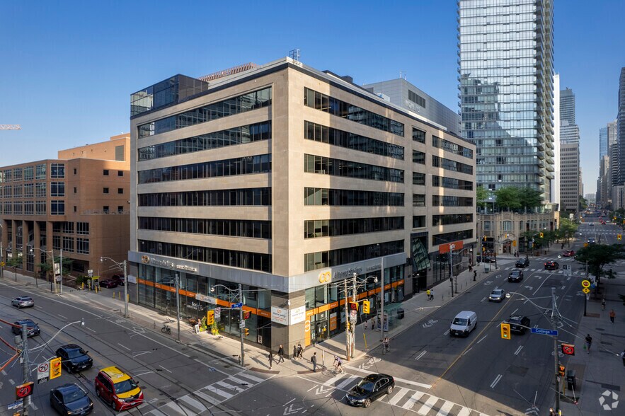 More Photos Of 800 Bay St, Toronto Office For Lease