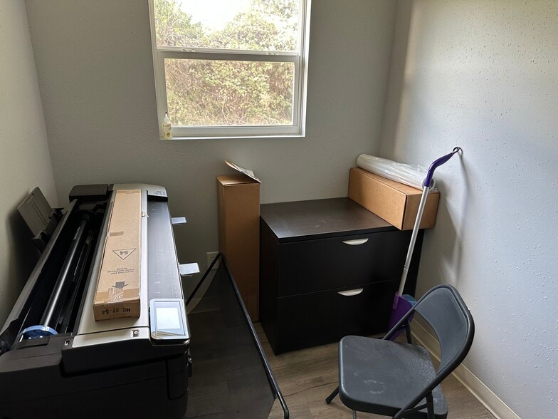 More Photos Of 18404 Fm 2920 Rd, Tomball Office For Sale