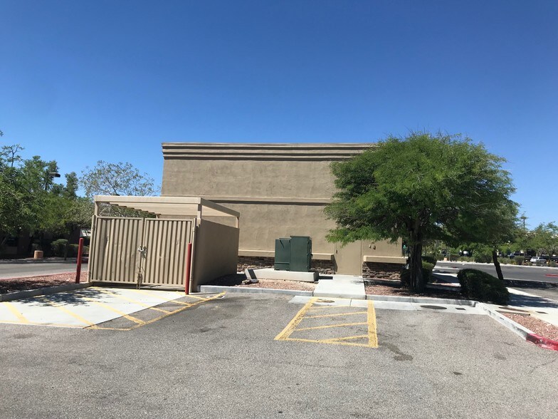More Photos Of 1260 N Town Center Dr, Las Vegas Restaurant For Sale
