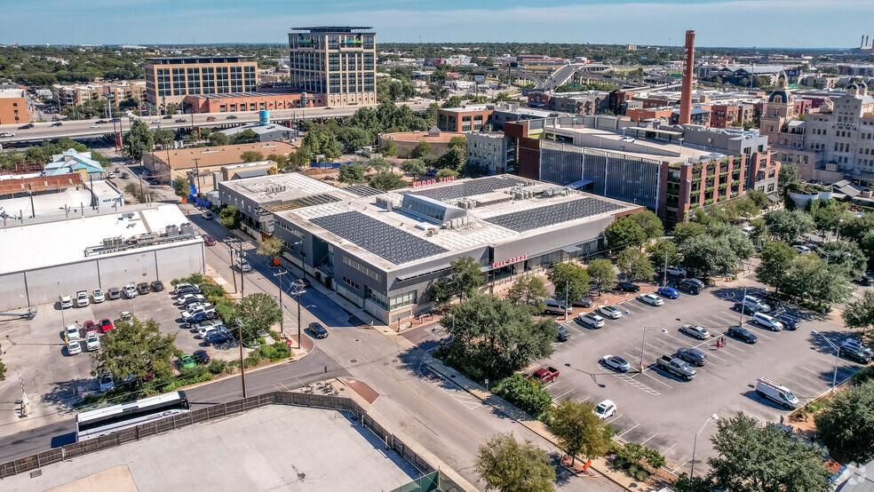 More Photos Of 200 E Grayson St, San Antonio Office For Lease